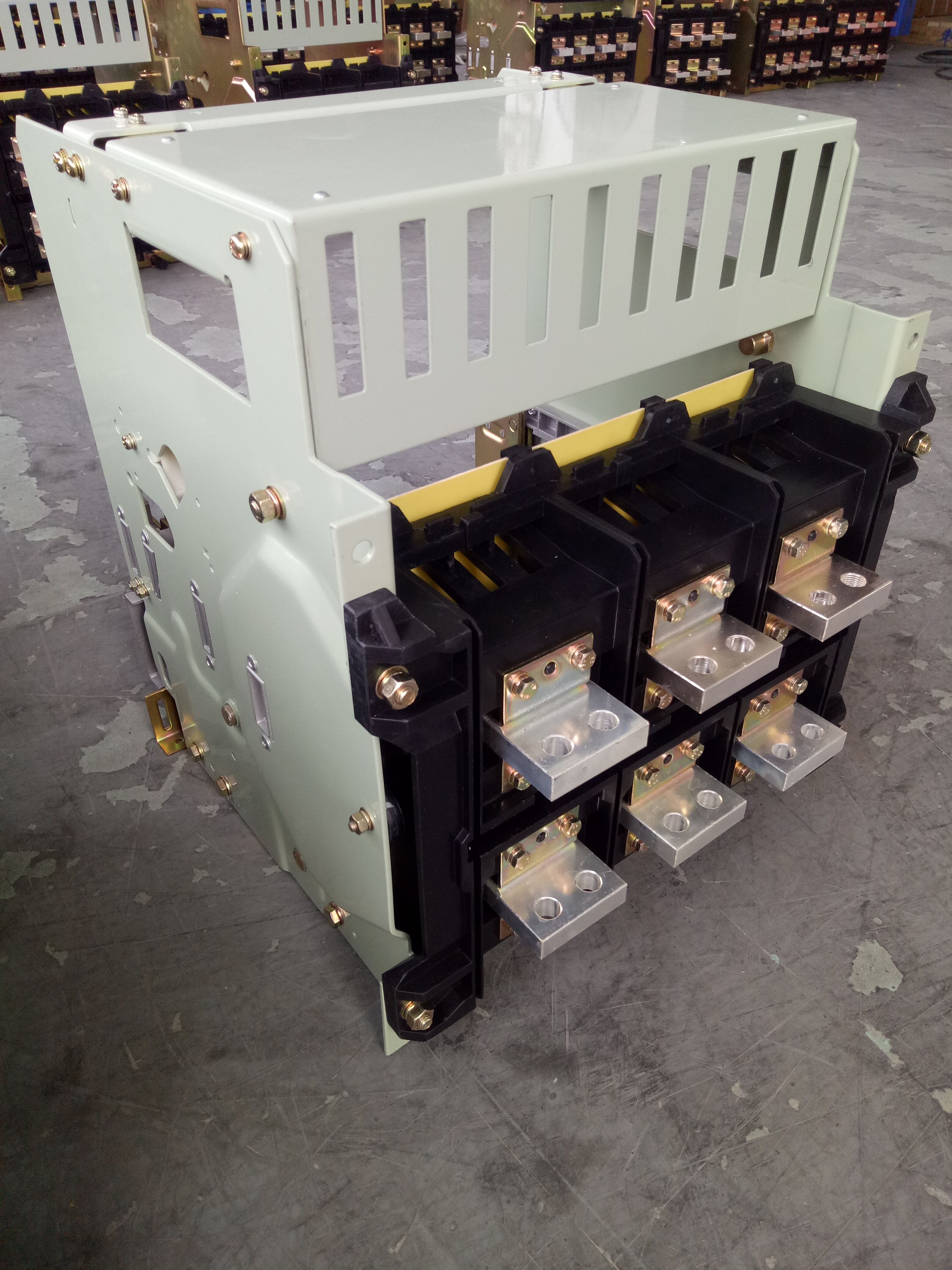 45抽屜座2000三級(jí)2.jpg 45抽屜座2000三級(jí)2.jpg