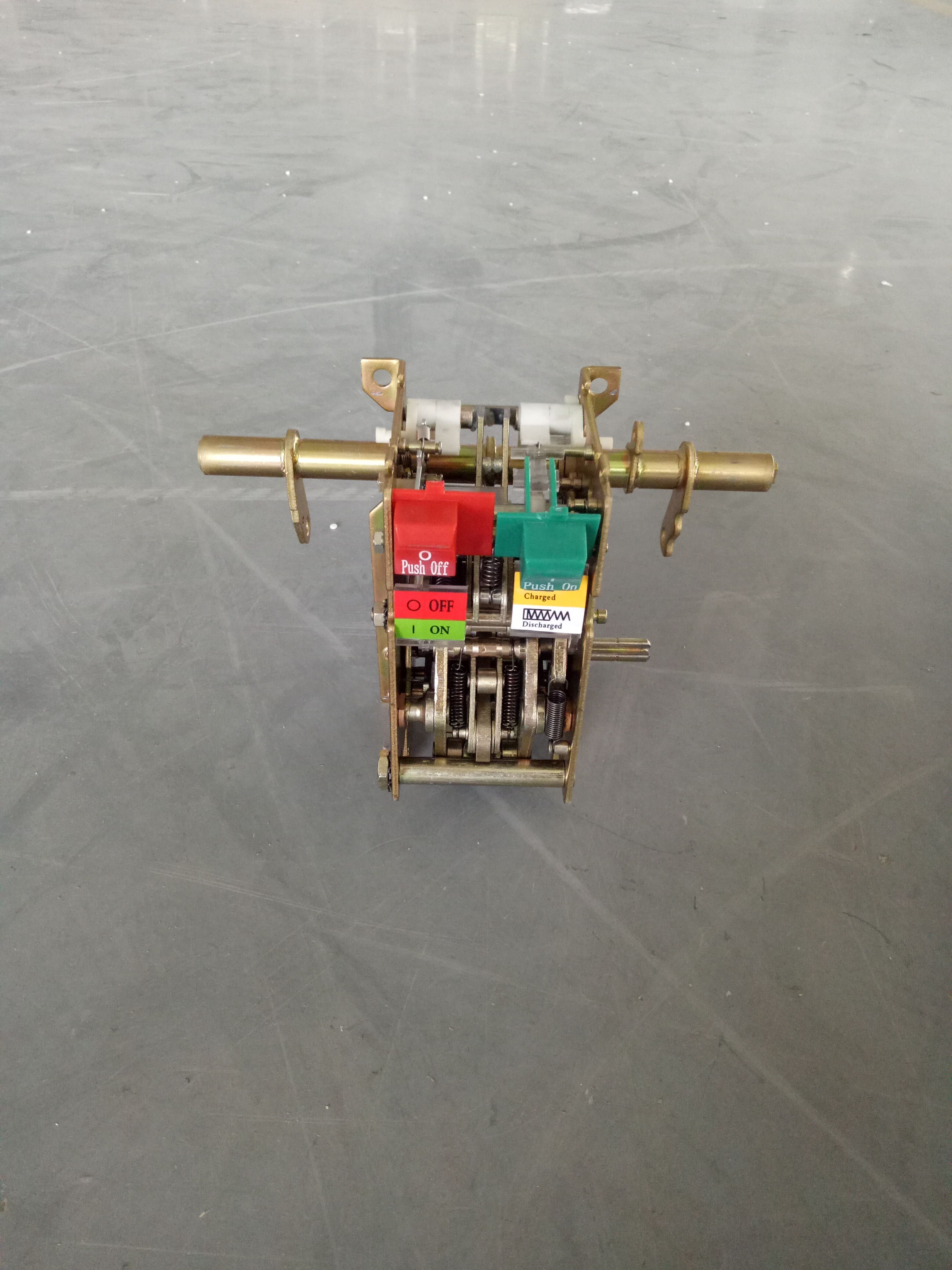 450操作機構(gòu)框一三級.jpg 450操作機構(gòu)框一三級.jpg